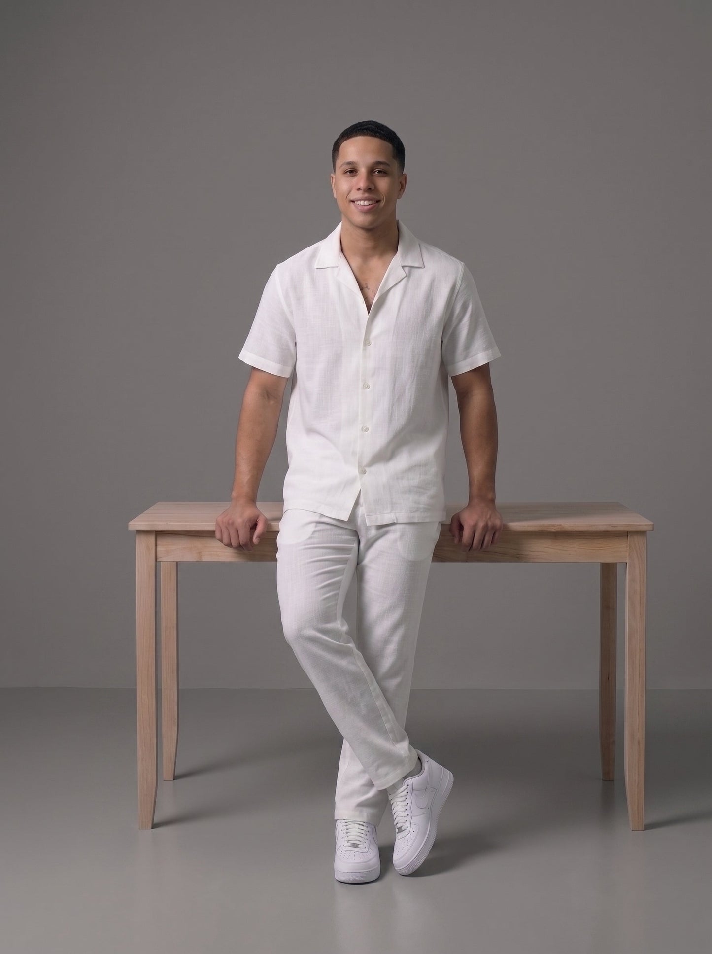 Men's Cuban collar linen-cotton shirt in white, full outfit